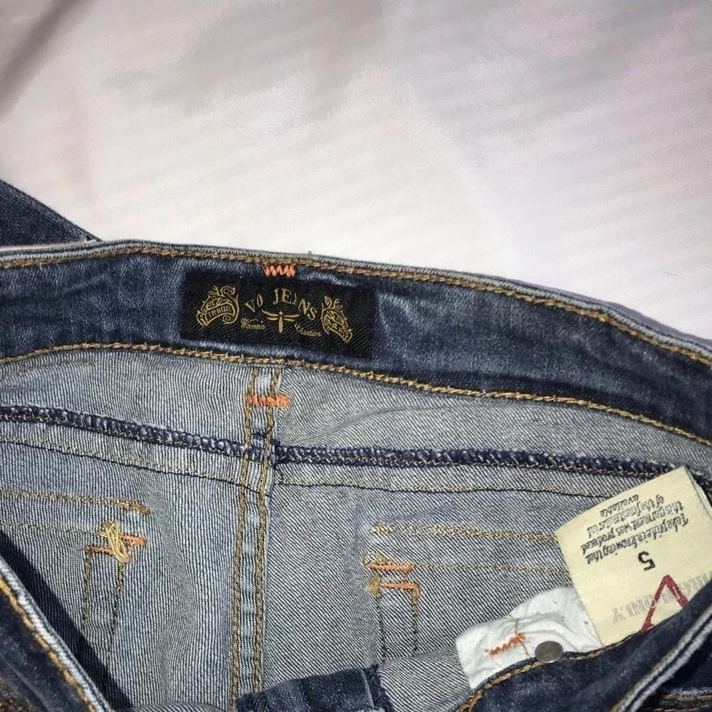 *VO distressed jeans - Picture 7 of 8